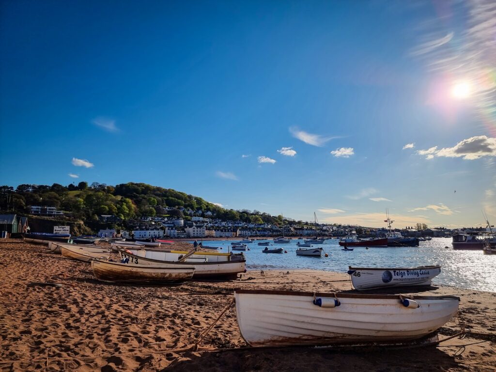 Stunning Summer Picture of the Back Beach in Teignmouth