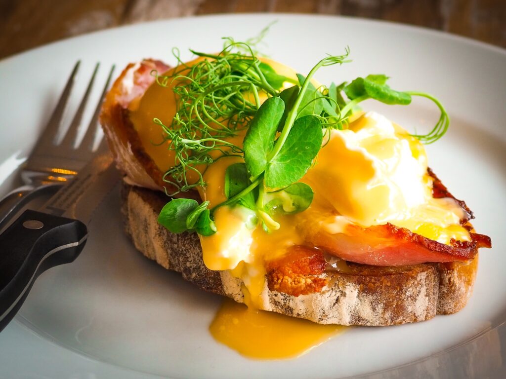 Eggs Benedict brunch in Teignmouth
