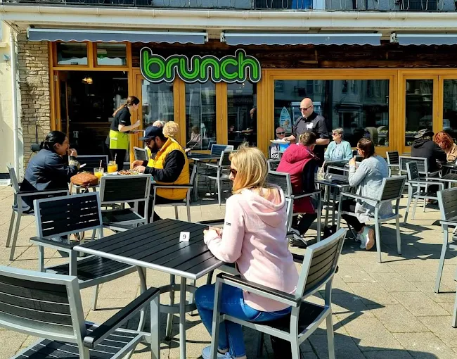 Outside Tables at Brunch in Teignmouth